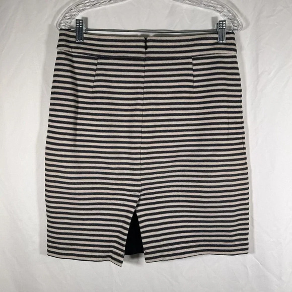 Banana Republic Skirt Women's 8P Petite Black White Striped Knee Length - Picture 5 of 7